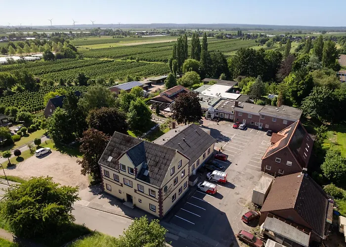 Bundt's & Gartenrestaurant Hotel 3*